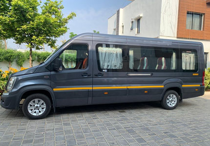 Urbania Traveller 17 Seater