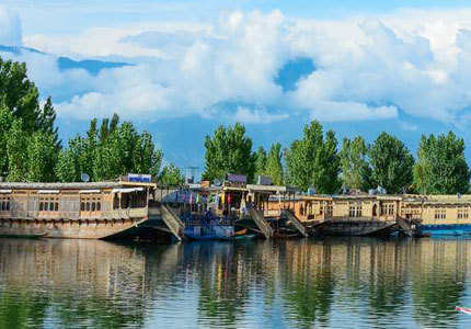 Explore Kashmir Tours